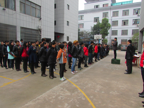 浙江帽子公司董事長(zhǎng)發(fā)表講話(huà)圖